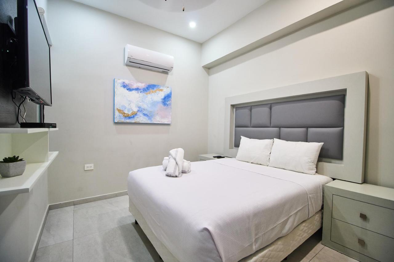 Torre 42 Playa Del Carmen By Lockey Aparthotel Buitenkant foto